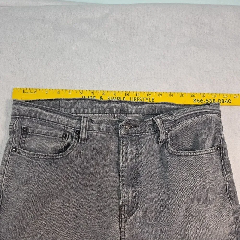 Levi's 511 Jeans Denim Mid Rise Slim Fit Men's size 38x30 Tapered Zip Fly Grey